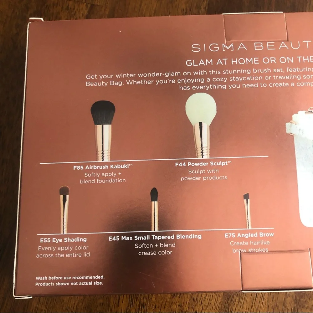 NIB $98 Sigma Beauty Holiday Glam Brush Set!